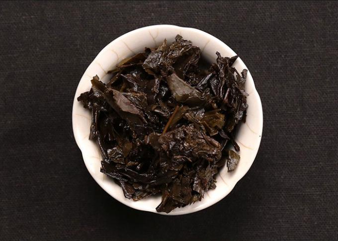 Fermentato trasformando tè scuro cinese con gusto regolare e delicato