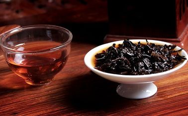 Porcellana Mattone antinvecchiamento e di calma maturo del tè di Puerh dell'aroma regolare, di Puerh del tè fornitore