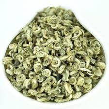Porcellana Le foglie di tè verdi cinesi sciolte di Biluochun per urinano uniformemente anti affaticamento fornitore