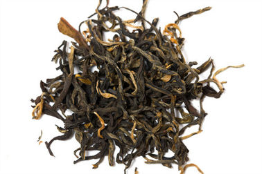 Porcellana Tè nero dorato del Yunnan di cura di capelli, tè nero fermentato doppio dell&#039;oro fabbrica