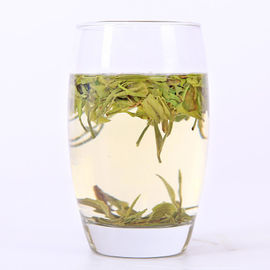 Ago 100% dell'argento di Yin Zhen del tè di bianco cinese di verde smeraldo NESSUN additivi