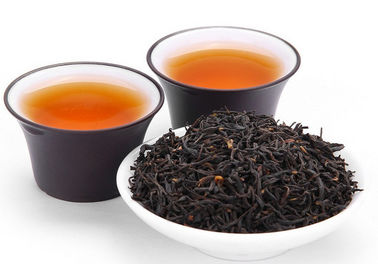 Tè scuro cinese fermentato che aiuta digestione e che pulisce gli intestini e stomaco